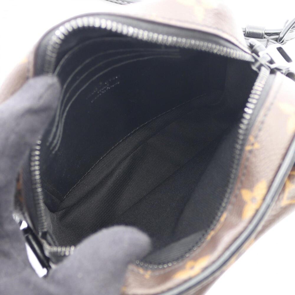LOUIS VUITTON Black Monogram Leather Shoulder Bag - Picture 3 of 12
